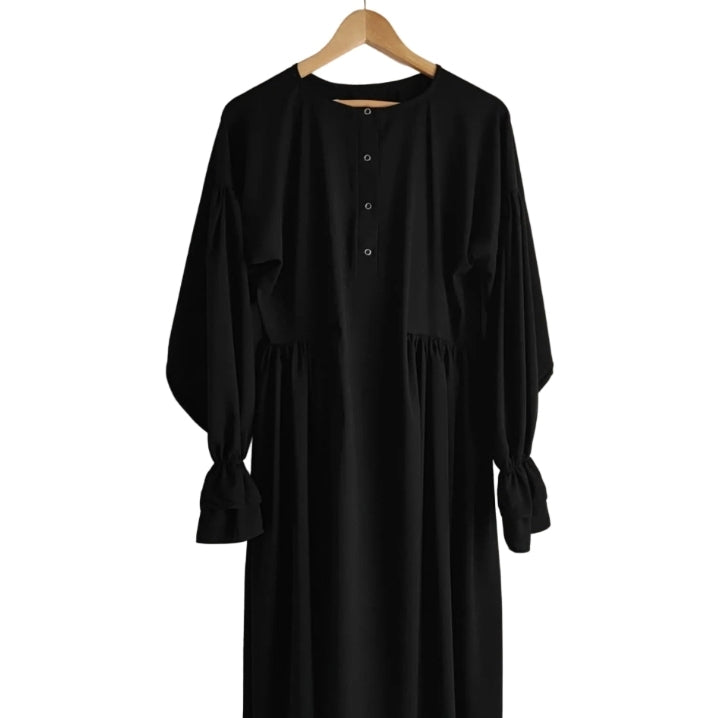 Abaya mit Rüschchen