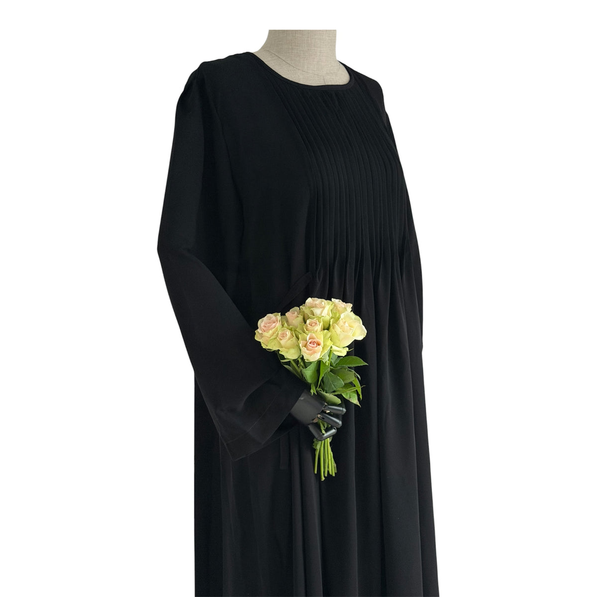 Abaya mit Biesen